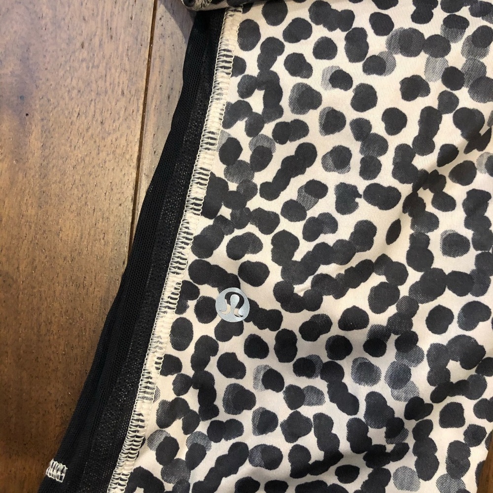 Lululemon Running Crops - Picture 5 of 5